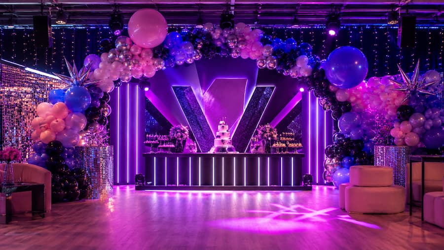 decoracion cumpleanos huntrix