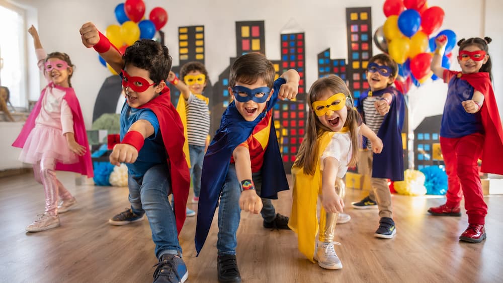organizar fiesta infantil superheroes